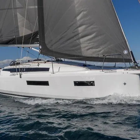 Sailing Escape Blue Spirit Croatia Hotel na wodzie *