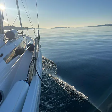 Hotel na wodzie Sailing Escape Blue Spirit Croatia *